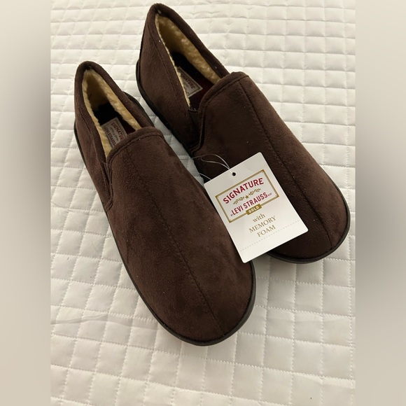 LEVI STRAUSS Other - LEv700 Men’s house slippers NWT